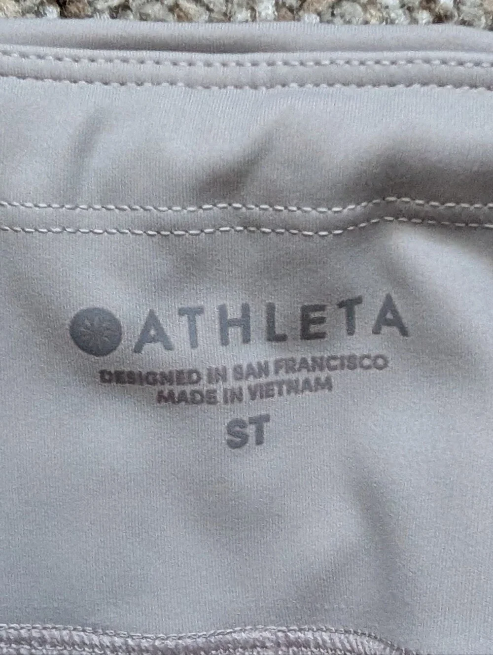 Athleta Womens Ombre Pebble Gray Contender Aero 7/8 Tight Leggings Small Tall